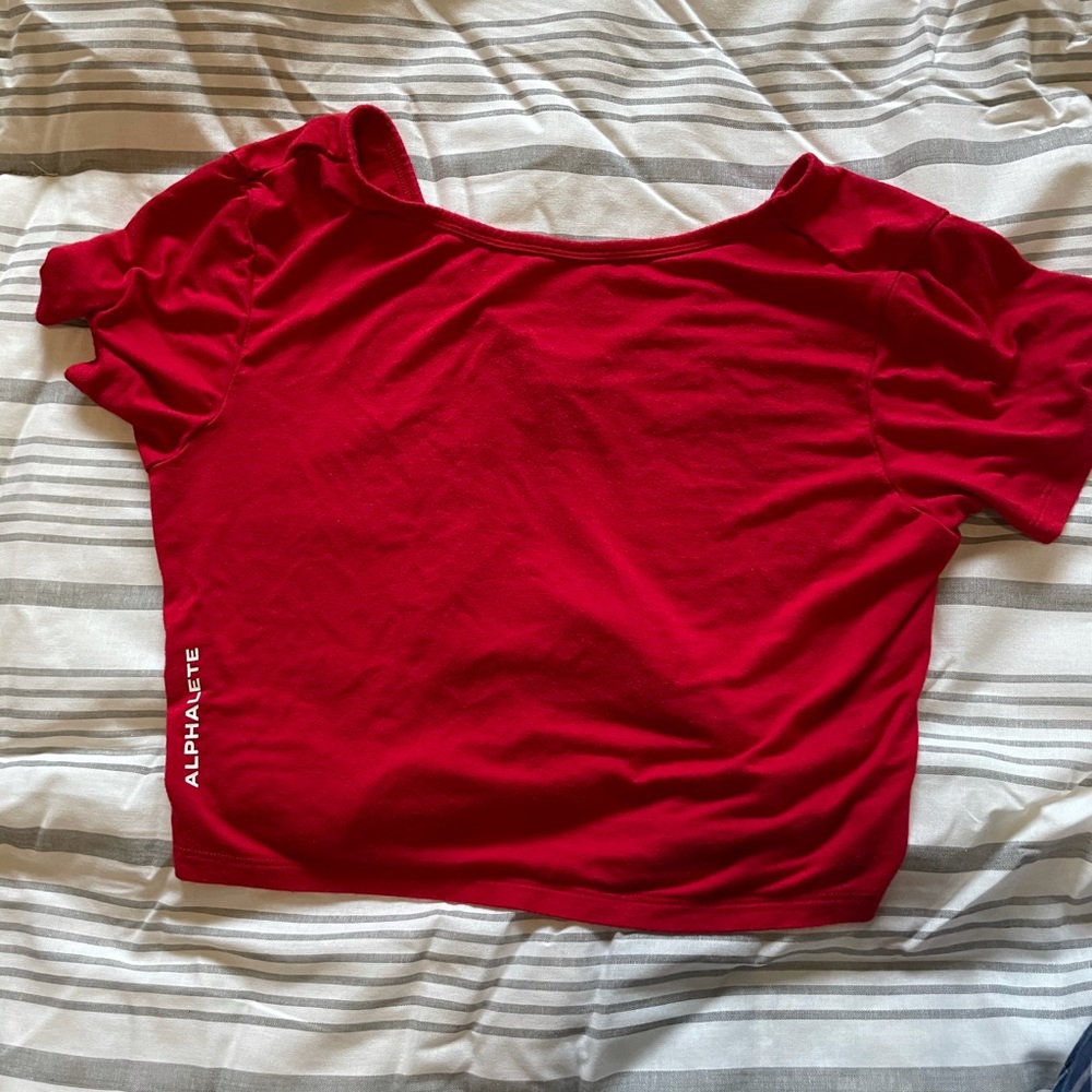 Alphalete crop top
